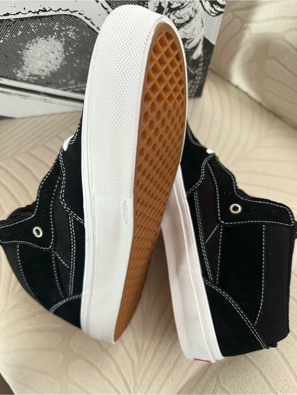 Vans Skate Black & White Half Cab Mid Top Sneakers NEW Men’s